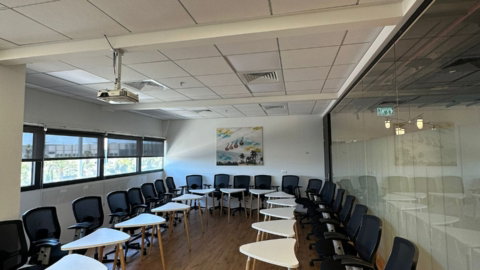 כיתה להשכרה ל-16 אנשים, השכרת כיתה ל-16 אנשים בריג'ס קיסריה כיתה להשכרה ל-16 אנשים, השכרת כיתה ל-16 אנשים בריג'ס קיסריה