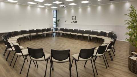 חדר סדנאות להשכרה ל-4 אנשים, השכרת חדר סדנאות ל-4 אנשים באם-דוט חדר סדנאות להשכרה ל-4 אנשים, השכרת חדר סדנאות ל-4 אנשים באם-דוט