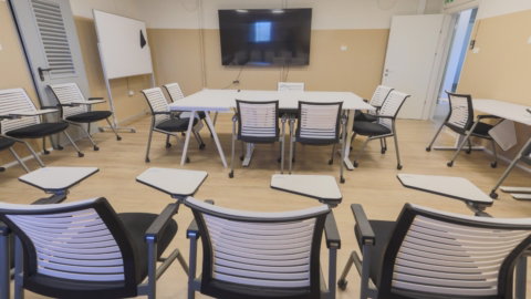 חדר סדנאות להשכרה ל-7 אנשים, השכרת חדר סדנאות ל-7 אנשים בטוגדר ספייס חדר סדנאות להשכרה ל-7 אנשים, השכרת חדר סדנאות ל-7 אנשים בטוגדר ספייס