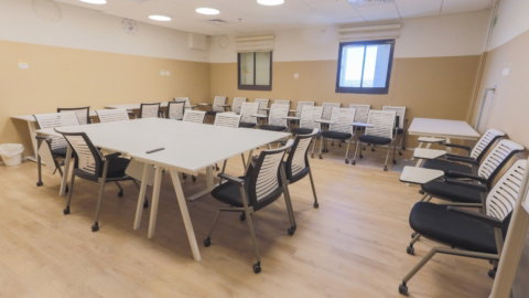 כיתה להשכרה ל-30 אנשים, השכרת כיתה ל-30 אנשים בטוגדר ספייס כיתה להשכרה ל-30 אנשים, השכרת כיתה ל-30 אנשים בטוגדר ספייס