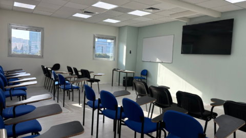 כיתה להשכרה ל-20 אנשים, השכרת כיתה ל-20 אנשים בספורט פאנל פתח תקווה כיתה להשכרה ל-20 אנשים, השכרת כיתה ל-20 אנשים בספורט פאנל פתח תקווה